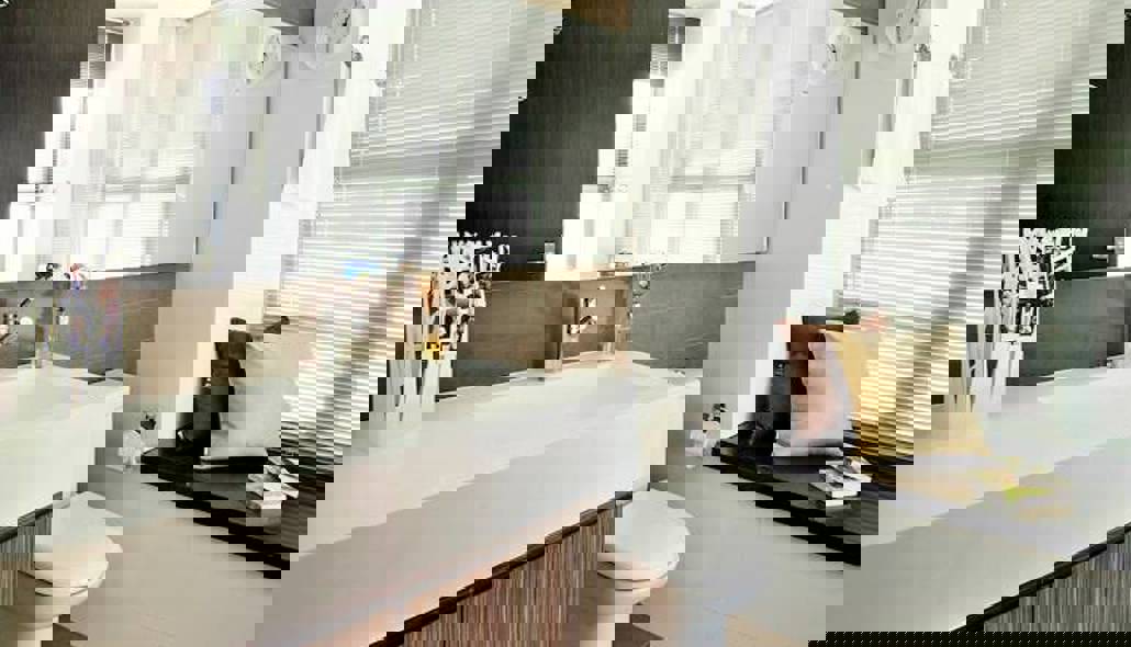 Portfolio 125 ( Arcus - Jade White )