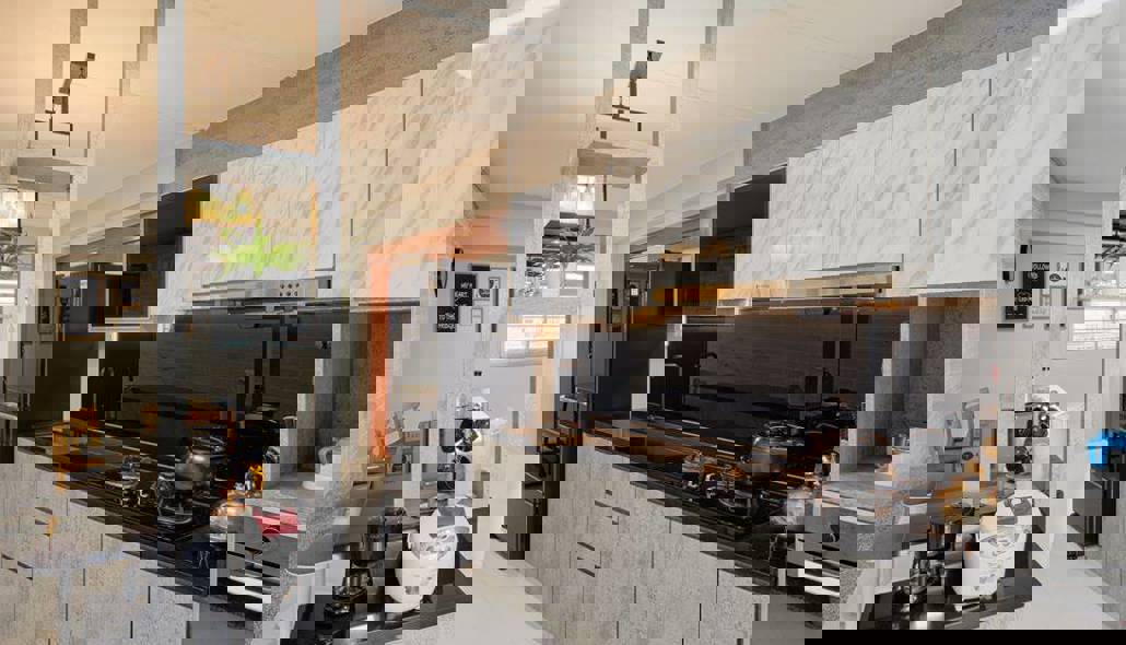 Portfolio 2 ( Candeo - Imperial Black )