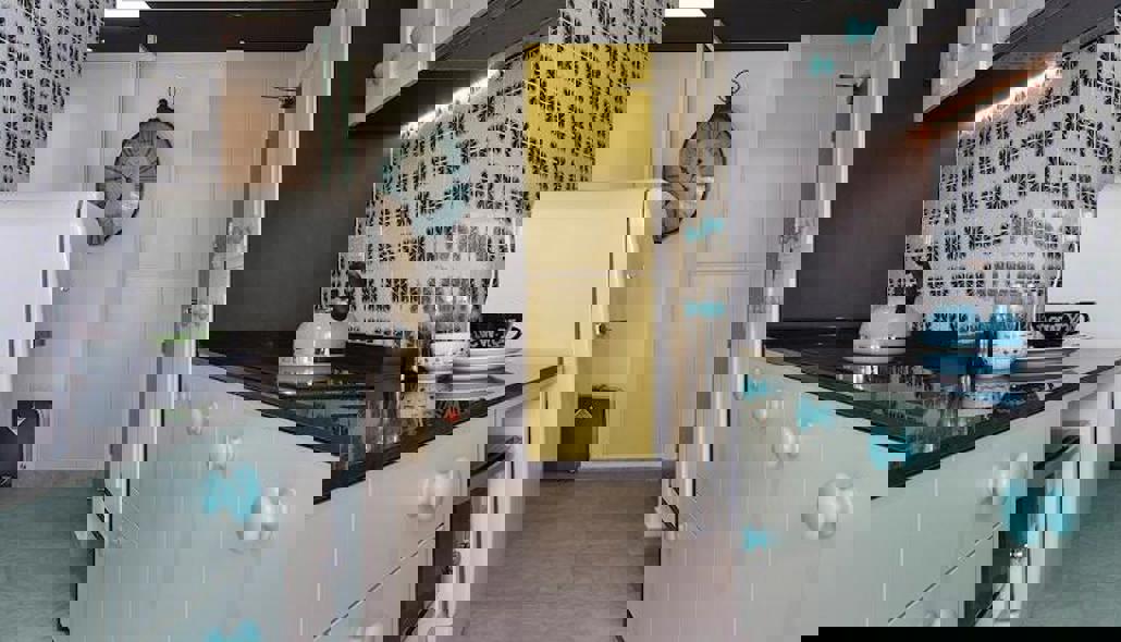 Portfolio 32 ( Candeo - Imperial Black )